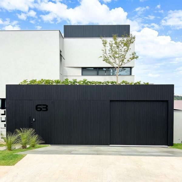 Wall Panel Exterior Co-Extruded G07 Charcoal stretch x 2 unidades