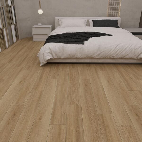 27b21960e00341cf8b11ee86473f19ea.jpg Piso Flotante Melamínico Waterproof Roble Oregon Wp009 10mm con manta