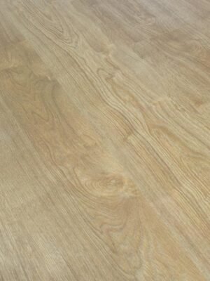 Piso Flotante Melamínico Roble Assago L8653 AC4 8mm