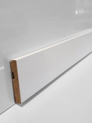 5b501f6f7518490a9effeafc4cc89c04.jpg Varilla Zócalo Prepintado Curve Blanco 60 12mm x 60mm x 2600mm