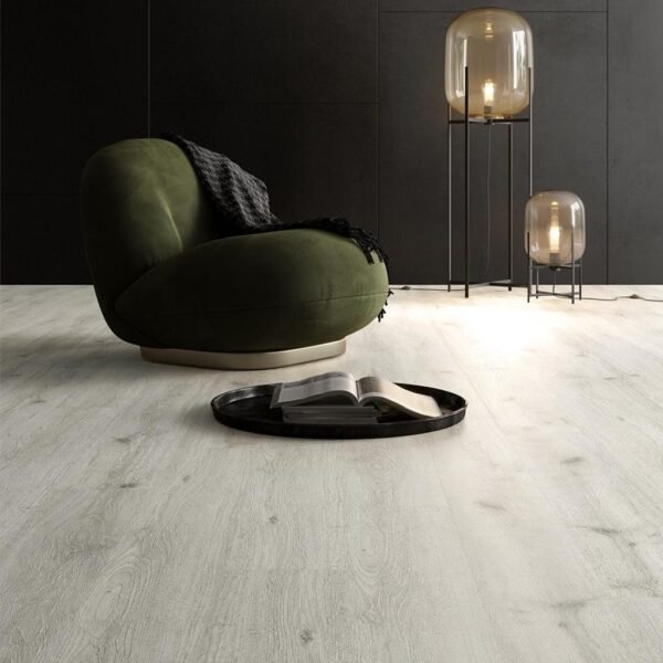 7ff57ea03382460abe4130dafebcf9d3.jpg Piso Vinílico SPC Click Winter SP037 4,5mm con manta