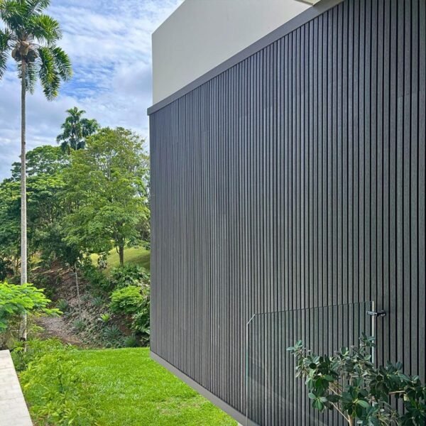 9b9acfc907384bbb9dbd1193d6fd6c41.jpg Wall Panel Exterior Co-Extruded G06 Silver Grey stretch x 2 unidades