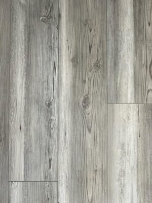 b3b076f7f9d94b20ae2782fe02a5df25.jpg Piso Vinílico SPC Click Pino Bergen SP011 4mm