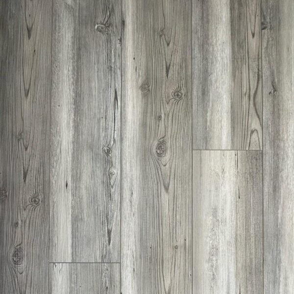 b3b076f7f9d94b20ae2782fe02a5df25.jpg Piso Vinílico SPC Click Pino Bergen SP011 4mm